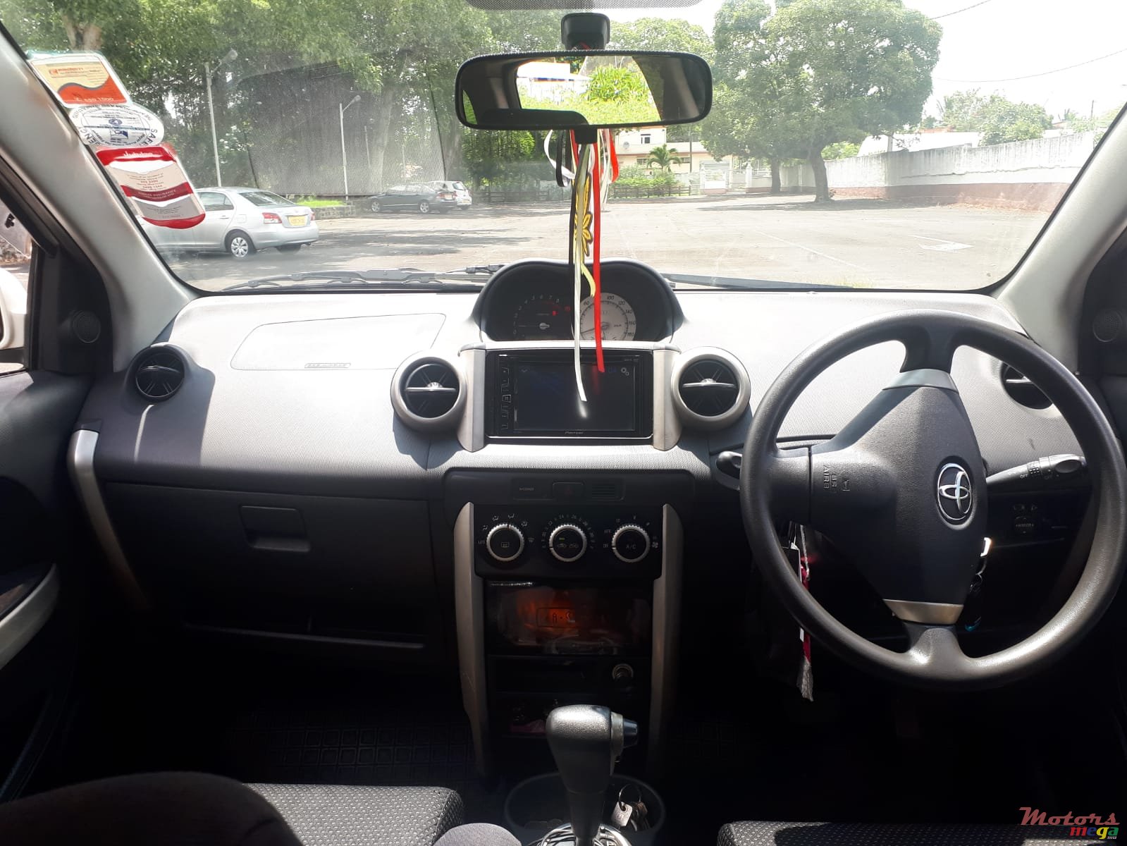 2005' Toyota photo #1