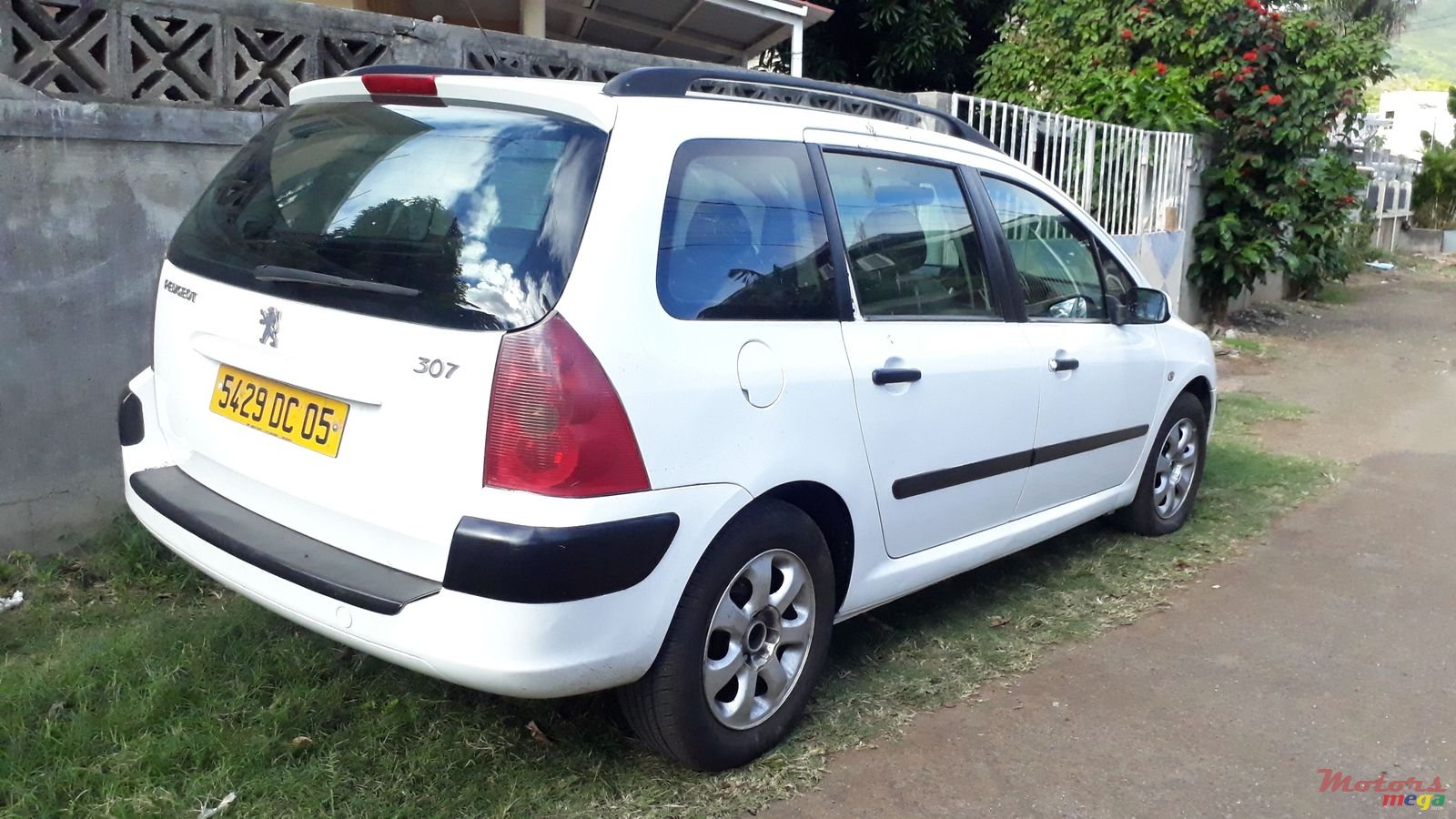 2005' Peugeot 307 photo #3