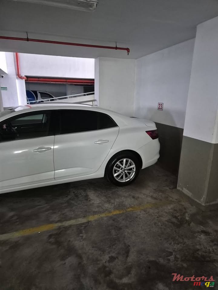 2018' Renault Megane Automatic photo #5