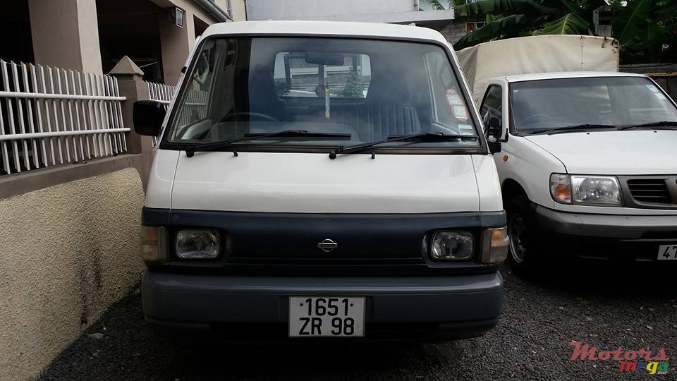 1998' Nissan Vanette cargo Camionette photo #1