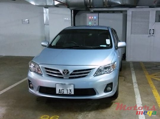 2013' Toyota Corolla (Japan) photo #1