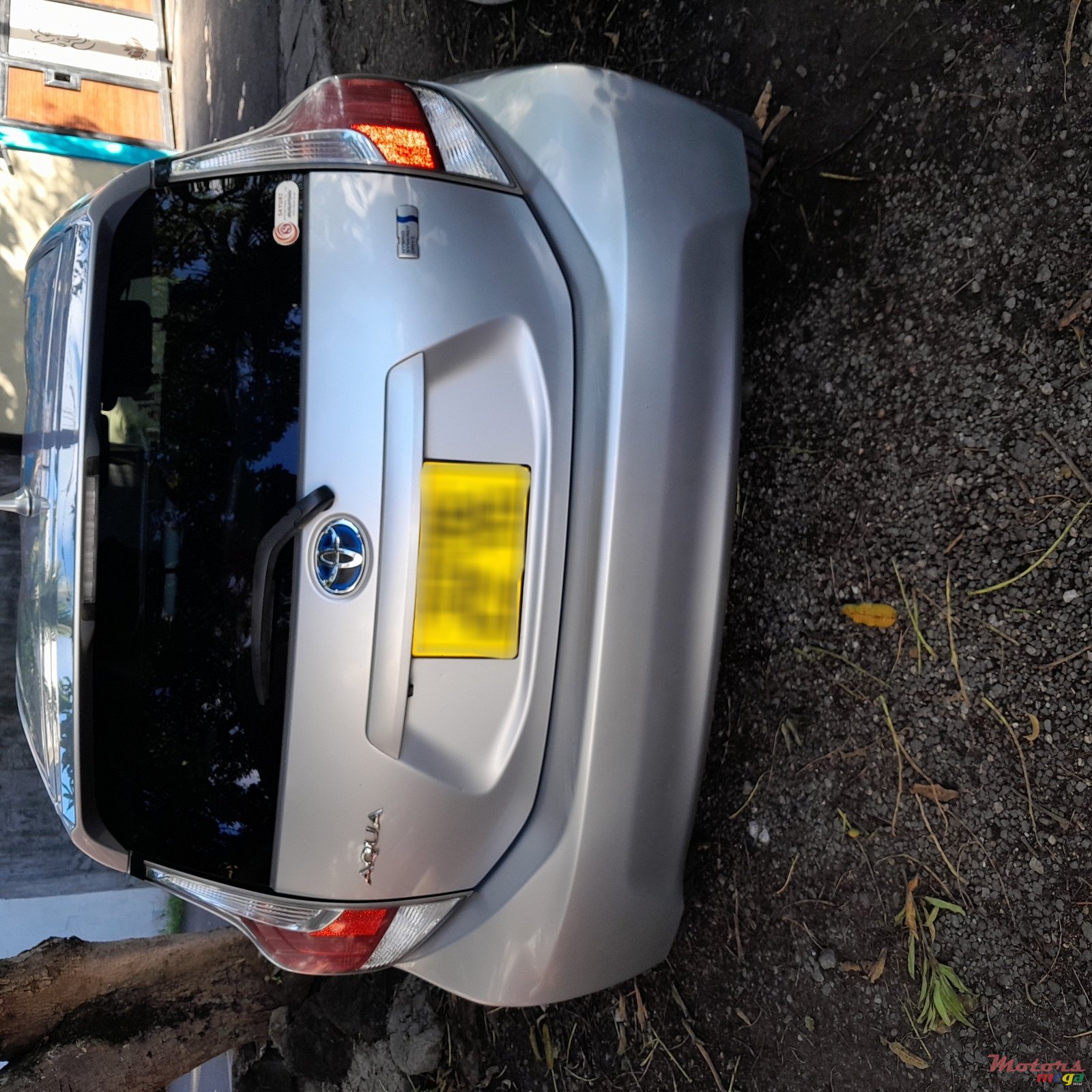 2015' Toyota Aqua Hybrid/Petrol photo #6