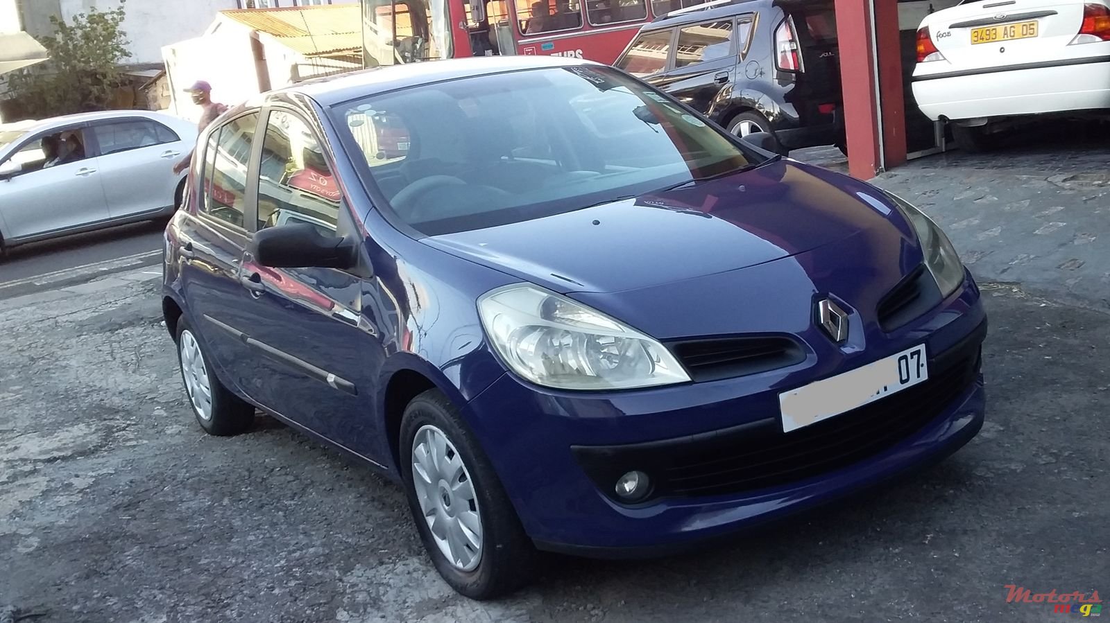 2007' Renault Clio photo #1