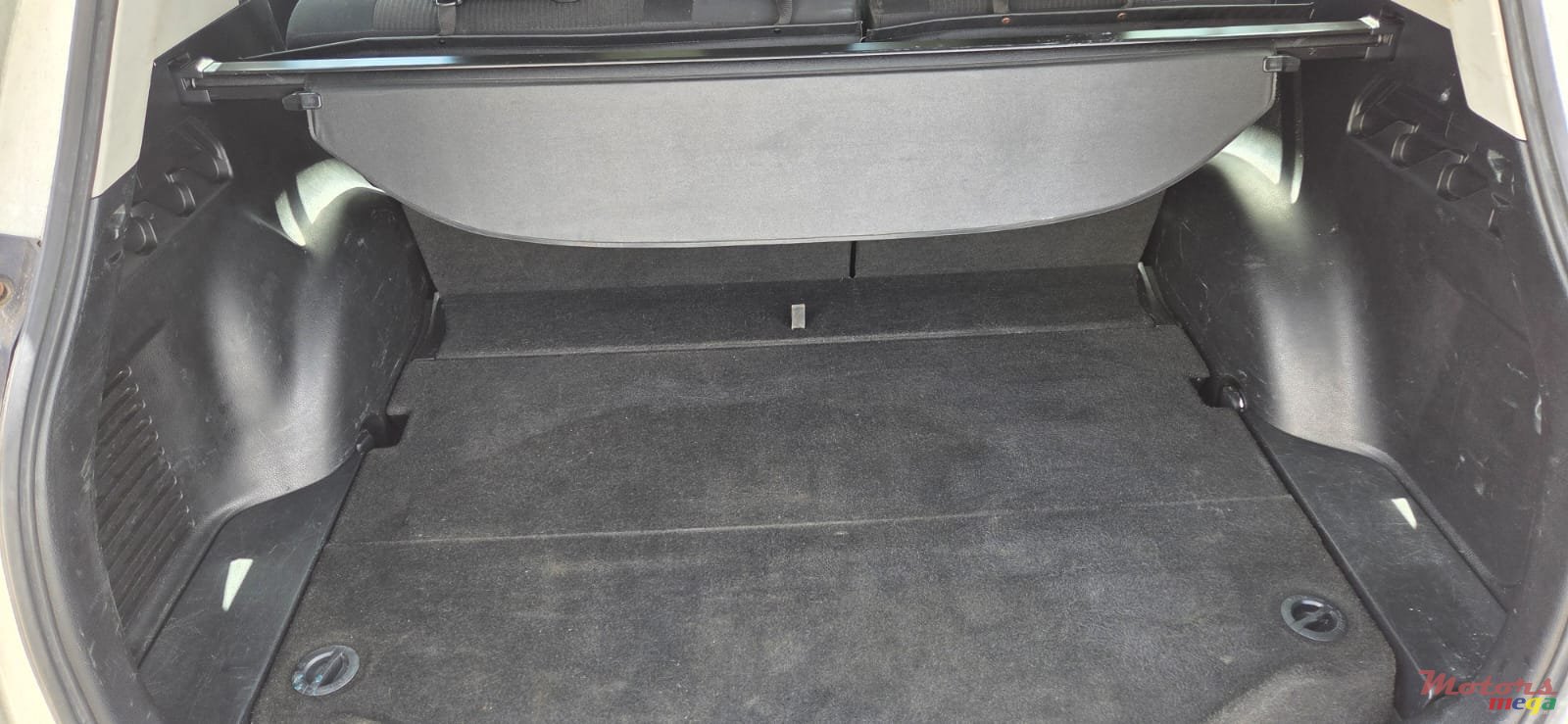 2016' Toyota RAV4 photo #7