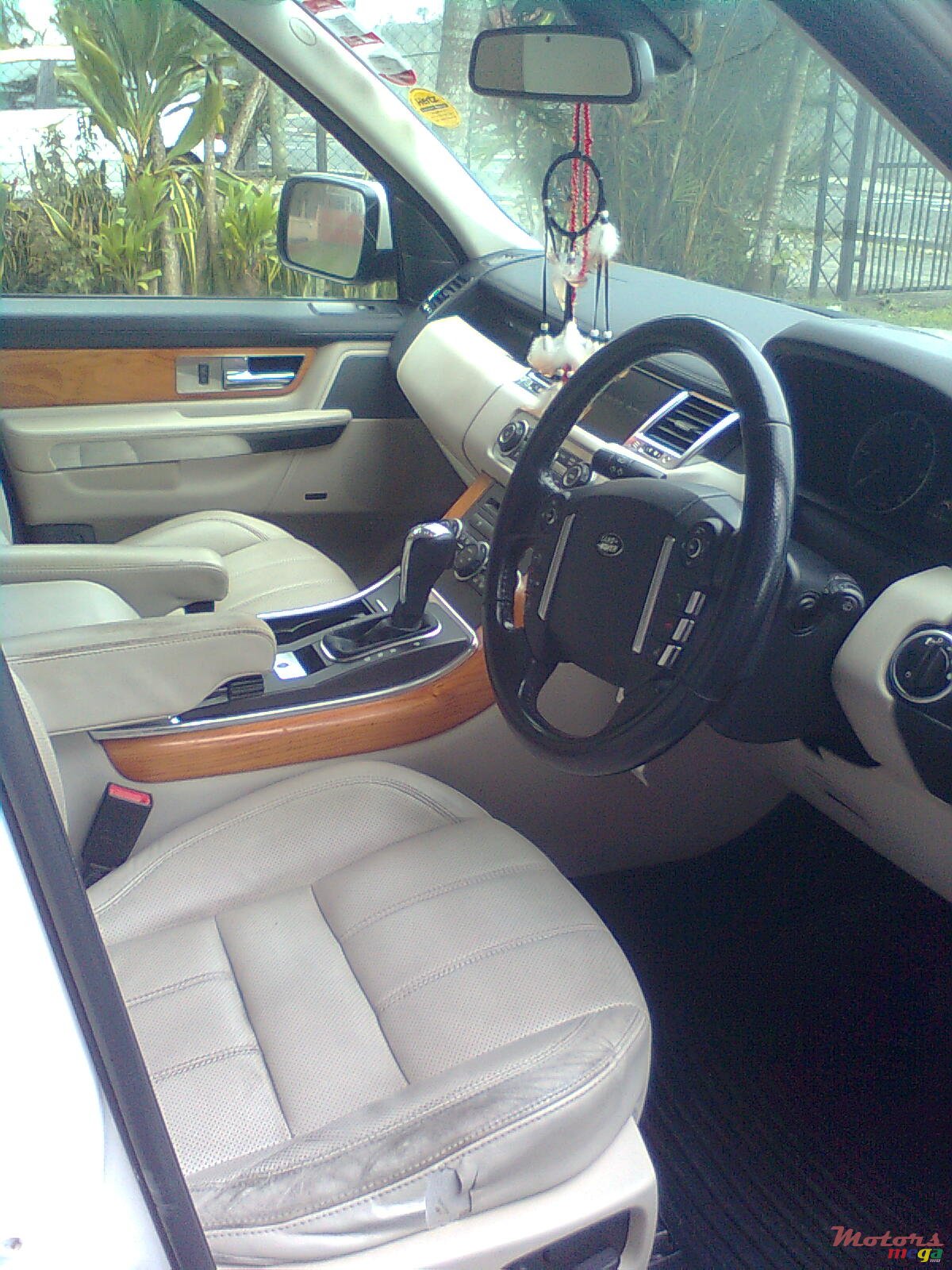 2010' Land Rover Range Rover Sport HSE SPORT photo #3
