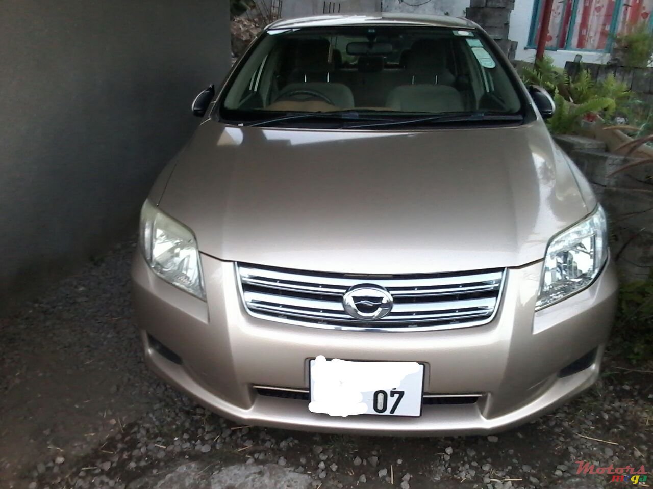 2007' Toyota Axio photo #1