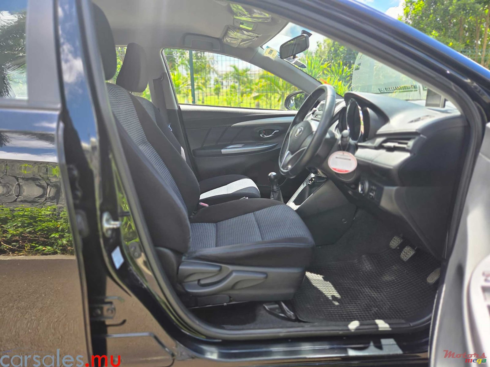 2014' Toyota Yaris 1.3 G photo #5