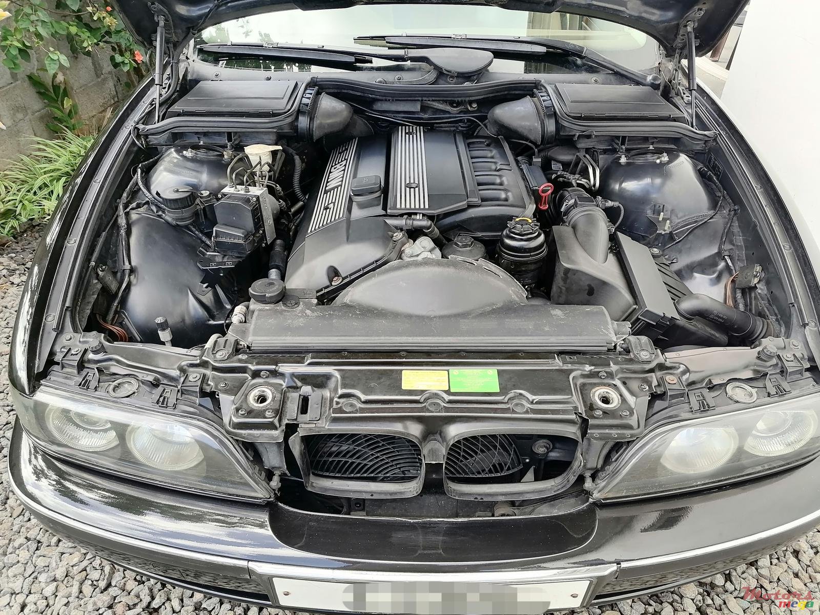 2000' BMW 520 photo #6