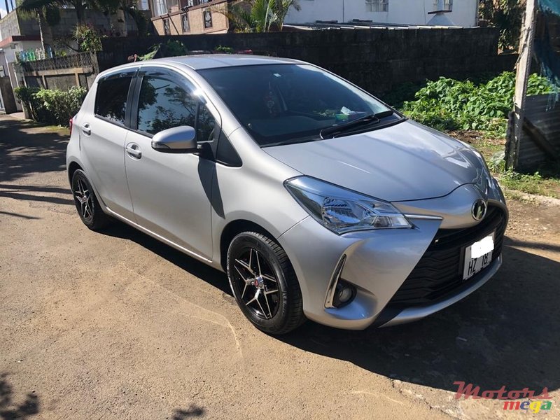 2018' Toyota Vitz photo #7