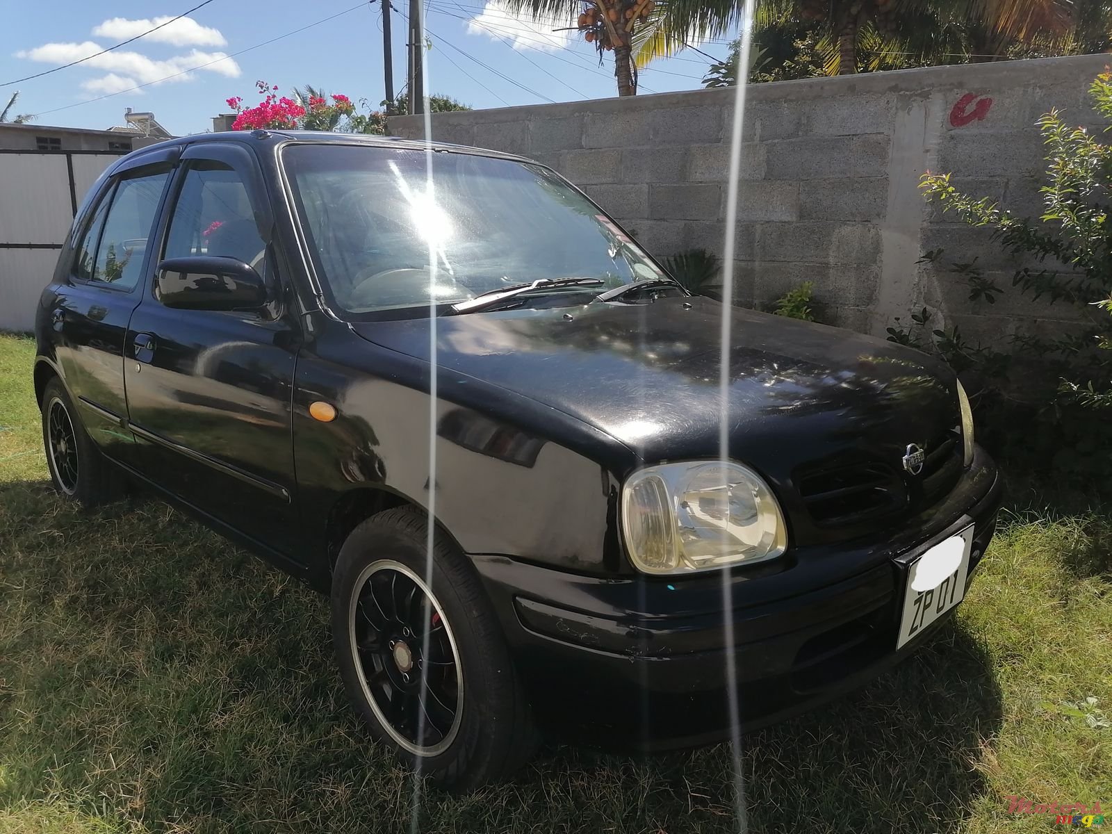 2001' Nissan March photo #1