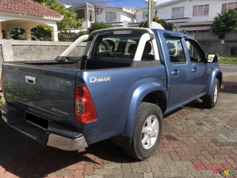 2009' Isuzu D-Max photo #4