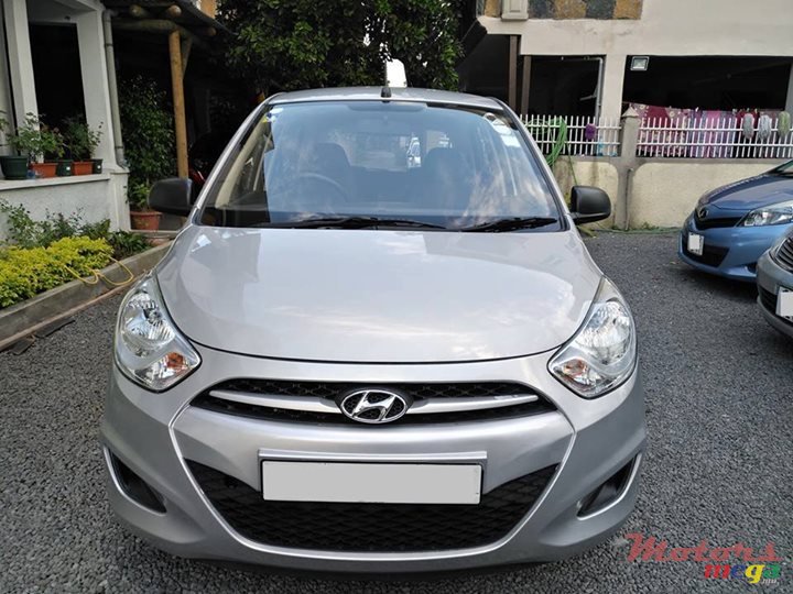 2013' Hyundai i10 photo #1