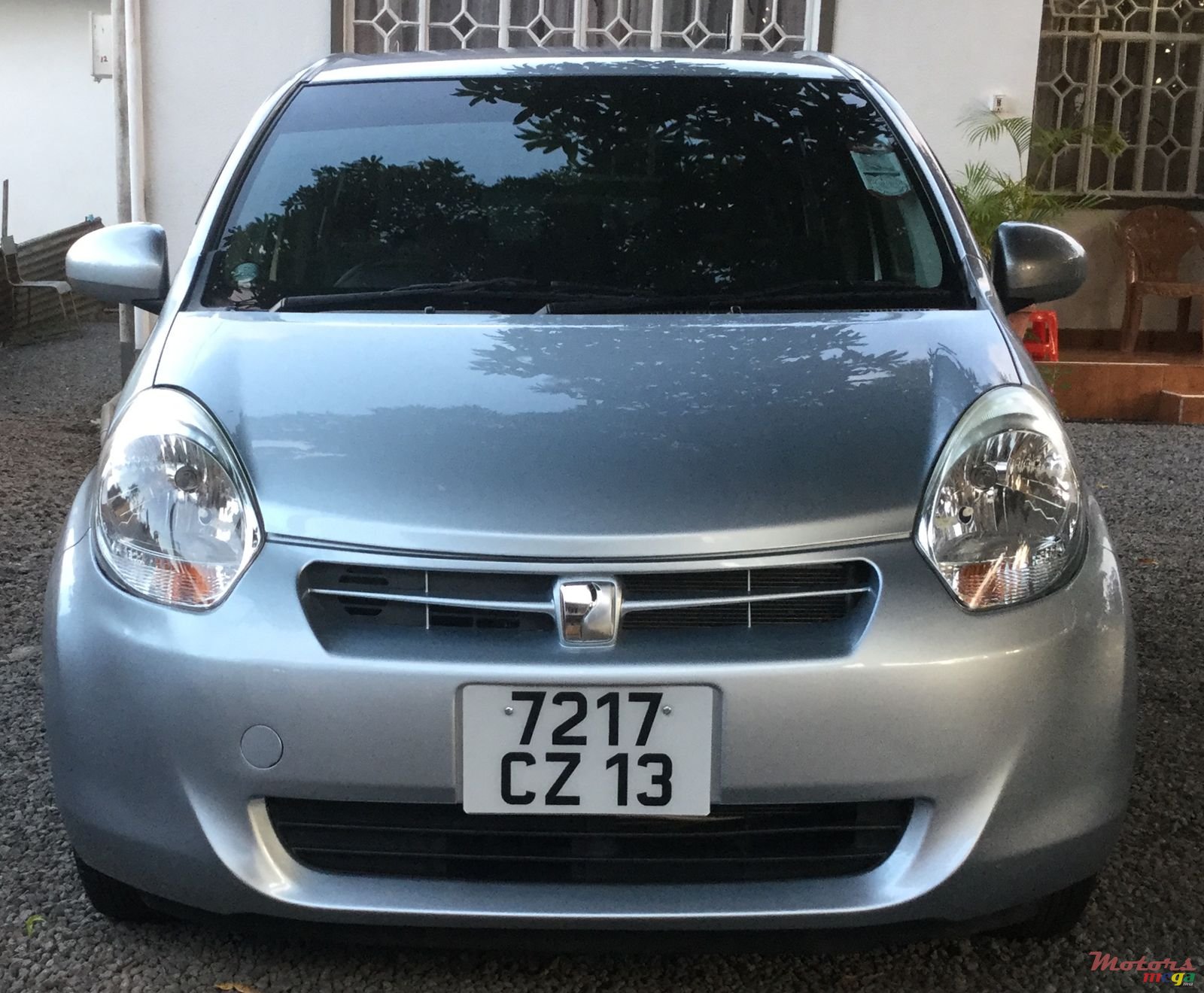 2013' Toyota Paseo Passo photo #1