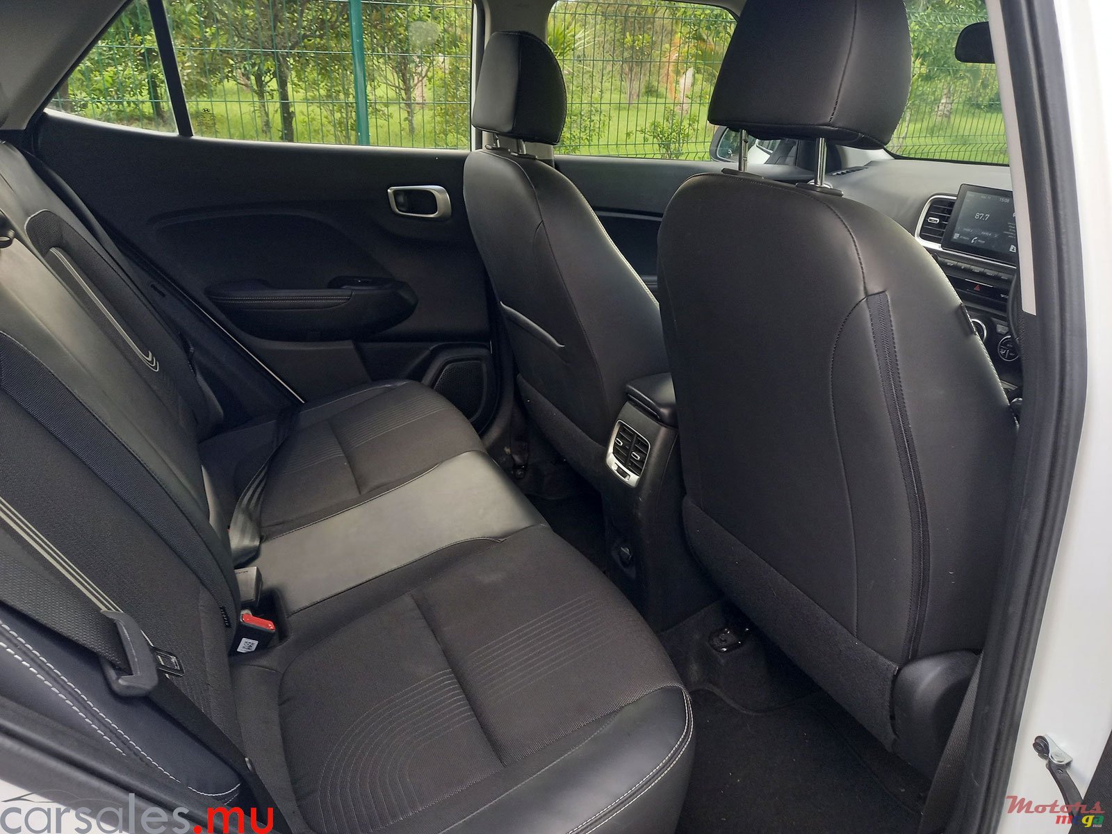 2020' Hyundai Venue 1.0T photo #5