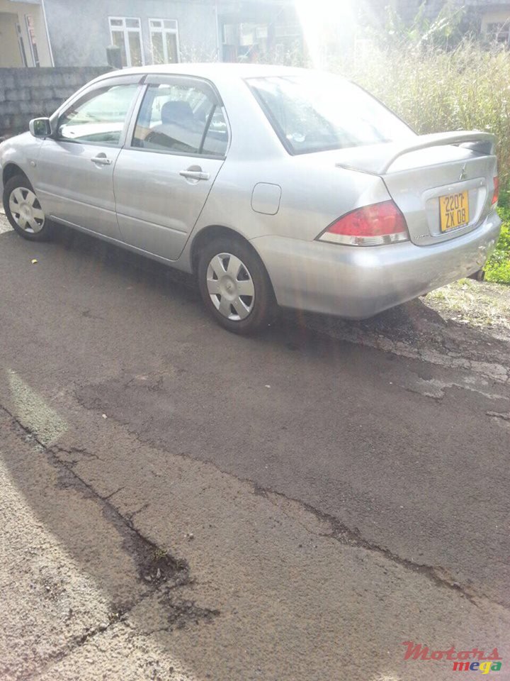 2008' Mitsubishi Lancer photo #6