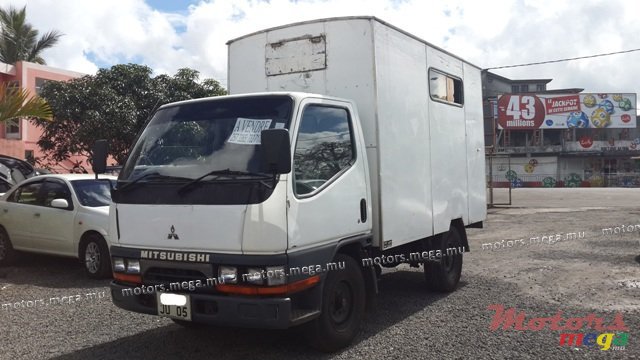 2005' Mitsubishi canter photo #1