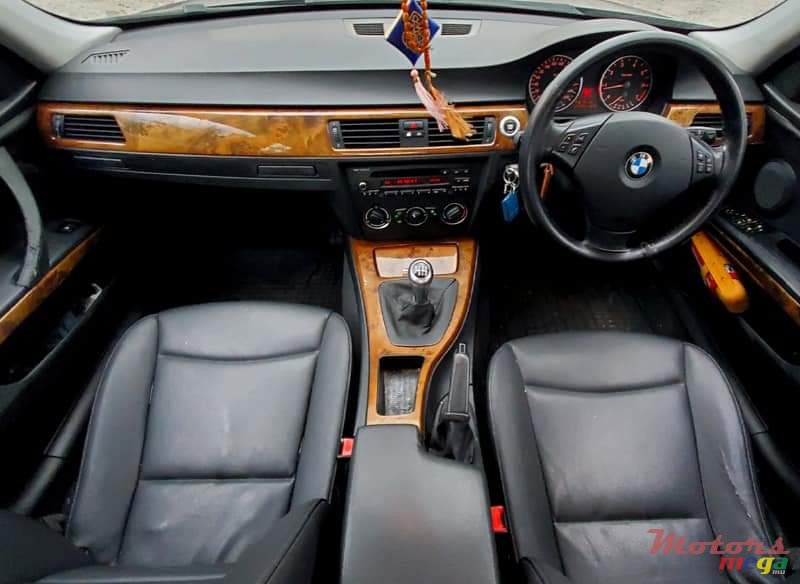 2008' BMW 3 Series Original condition photo #6