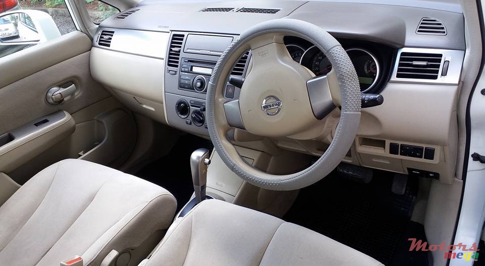 2007' Nissan Tiida photo #3