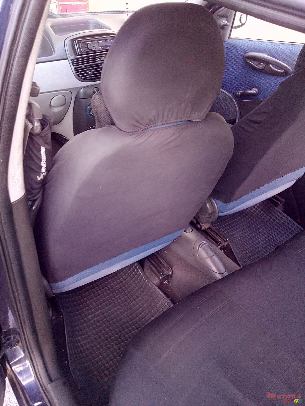 2000' Fiat Punto photo #2