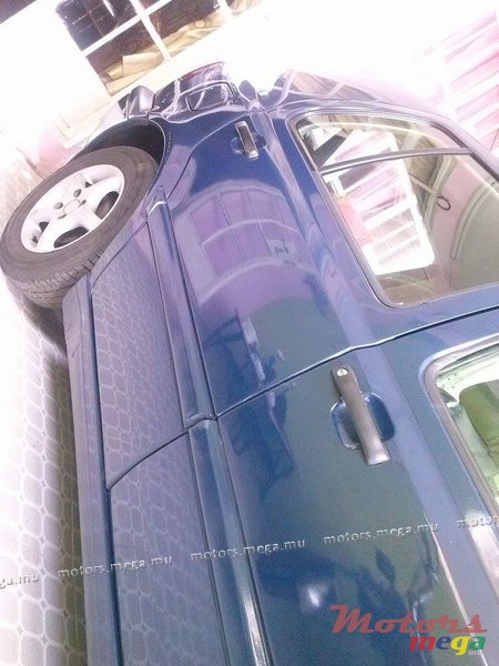 1998' Volkswagen Golf photo #1