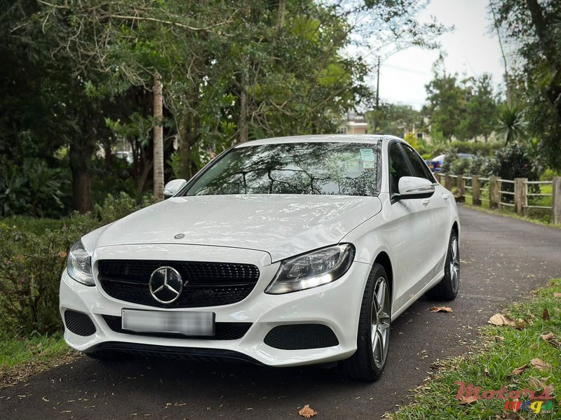2014' Mercedes-Benz C 180 photo #2