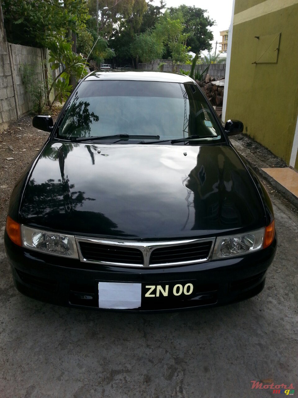 2000' Mitsubishi Lancer photo #1