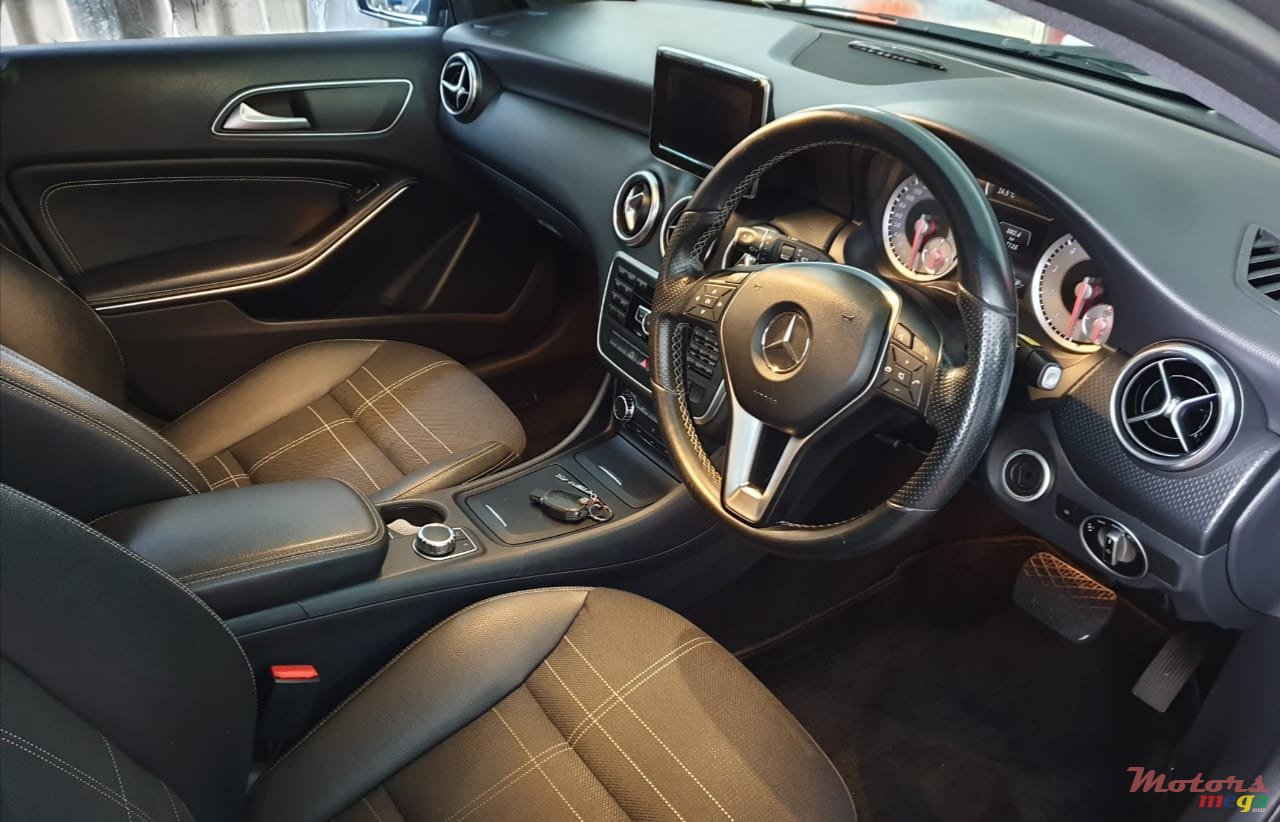 2014' Mercedes-Benz A 180 photo #3