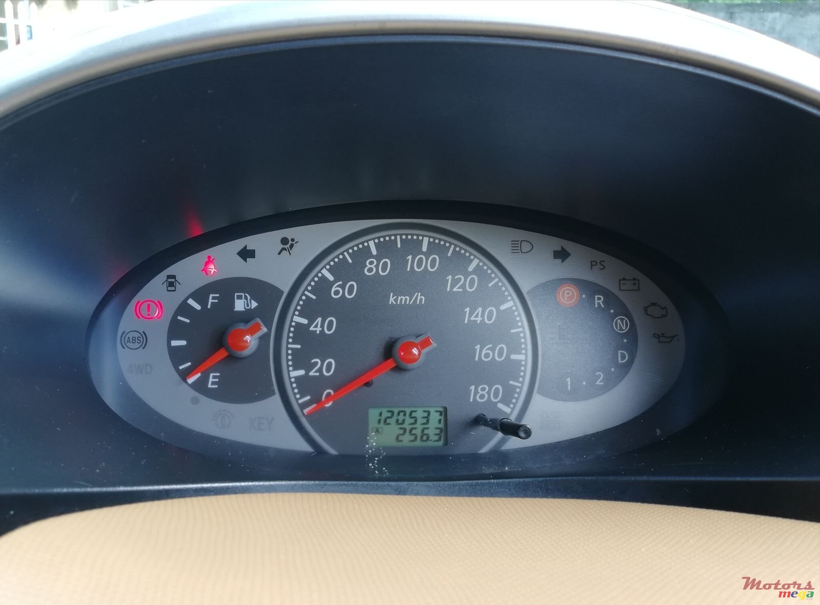 2004' Nissan March photo #7