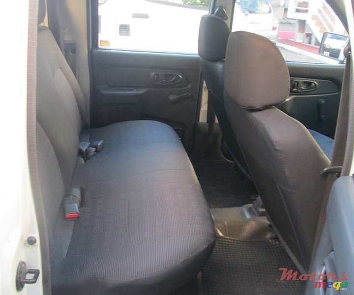 2007' Mitsubishi L 200 photo #6