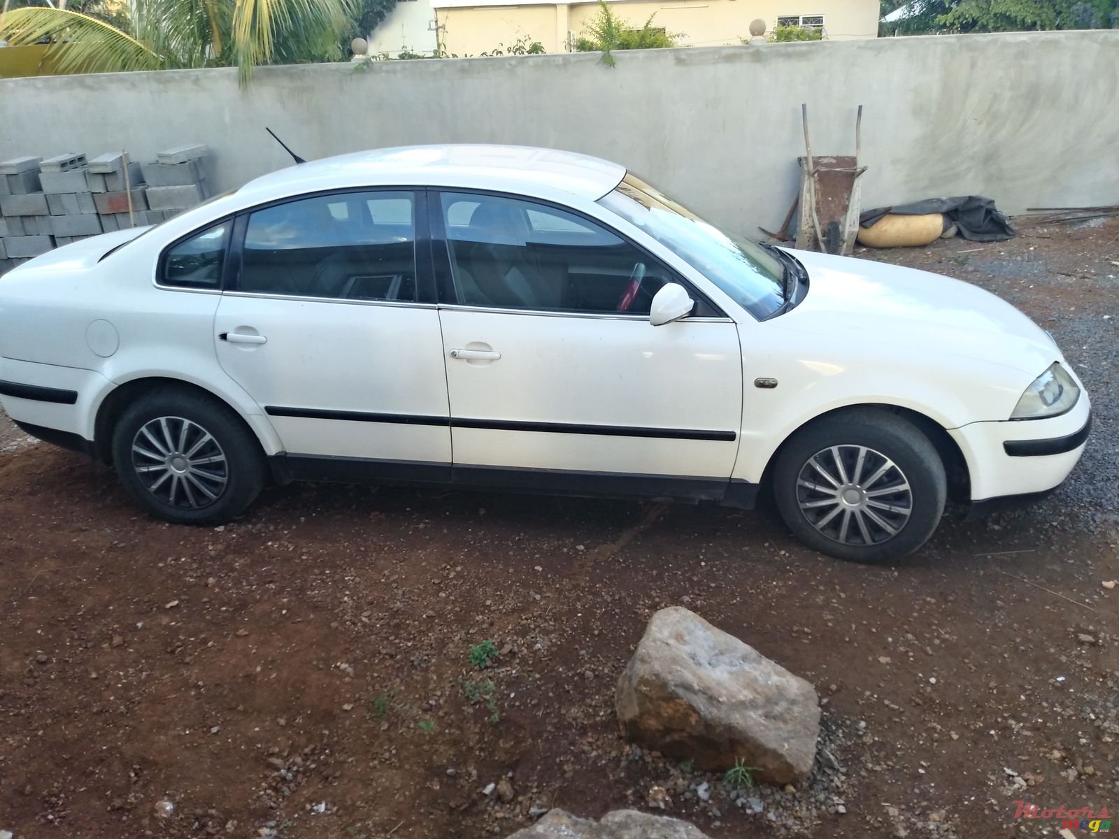 2003' Volkswagen Passat photo #3