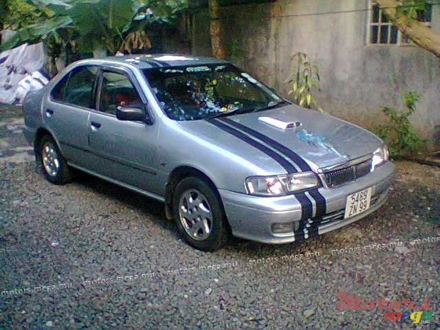 1999' Nissan photo #4