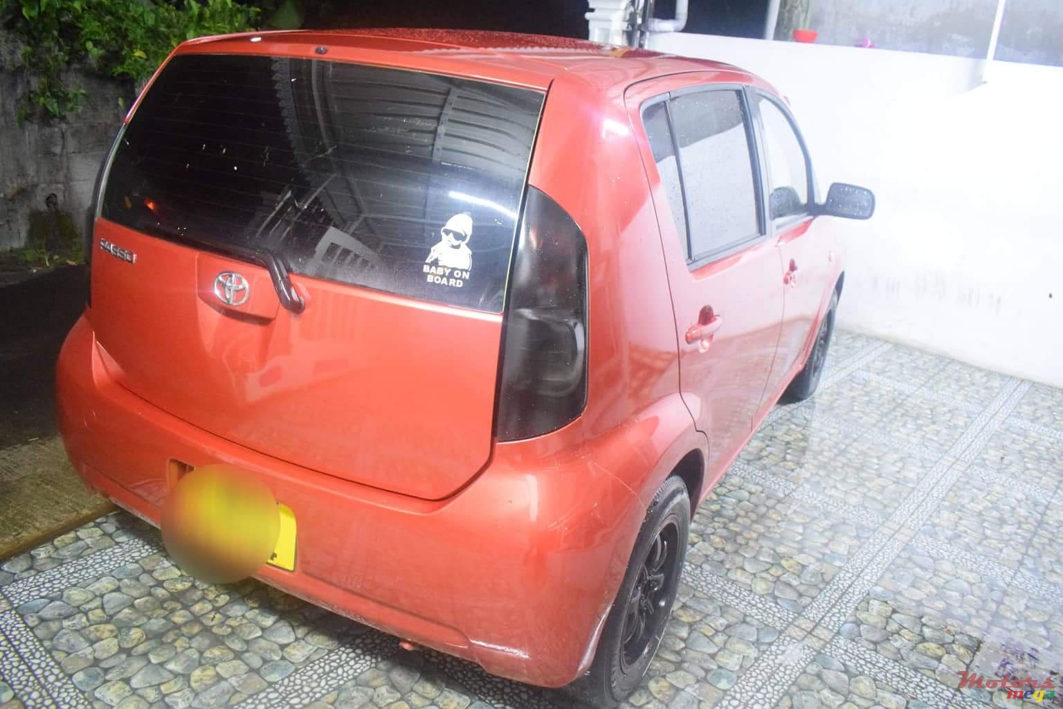 2006' Toyota Land Cruiser photo #4