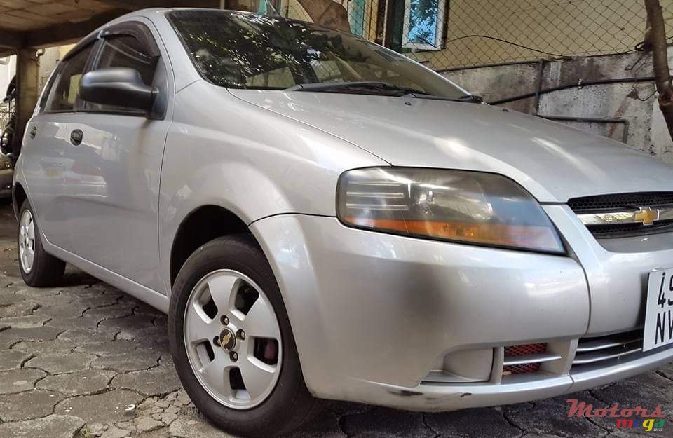 2005' Chevrolet photo #2