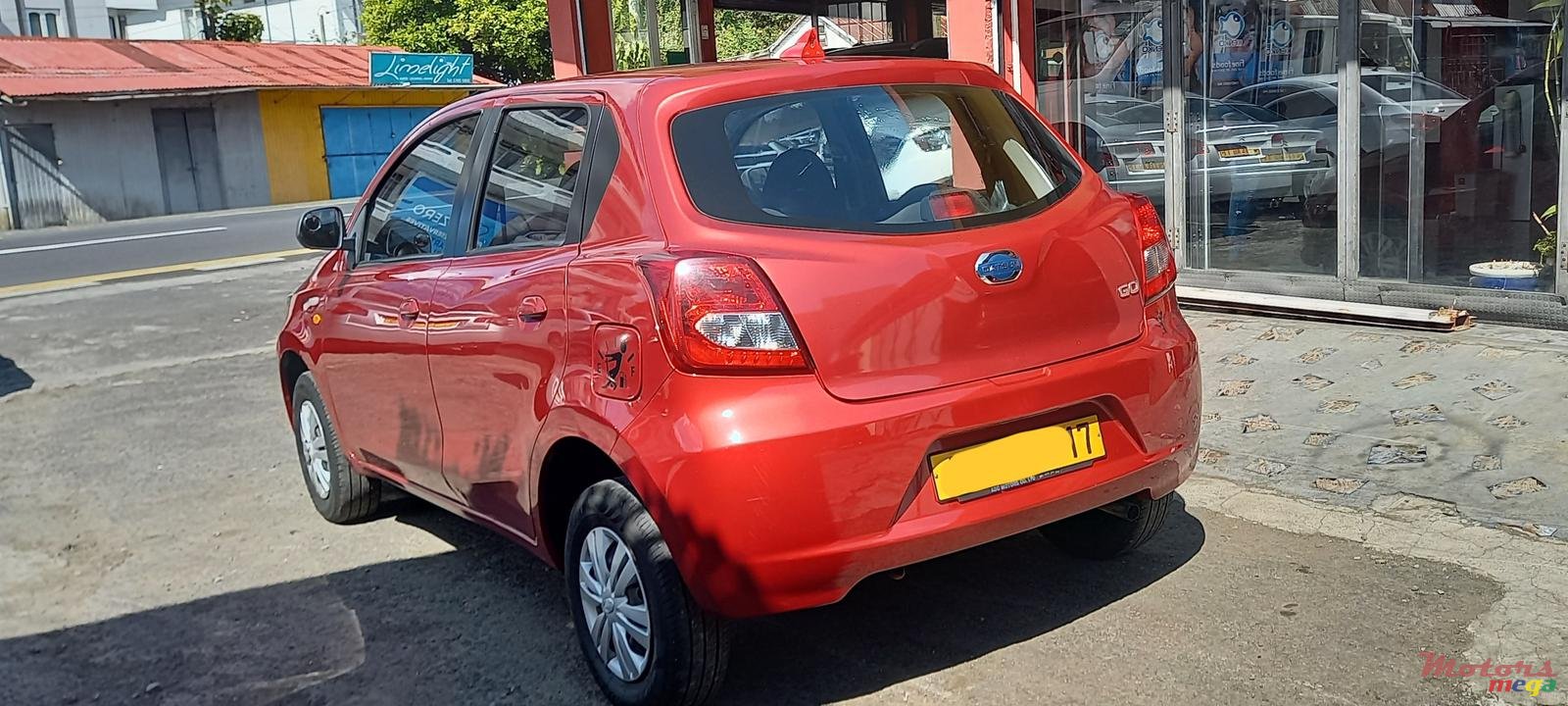 2017' Datsun Go photo #3