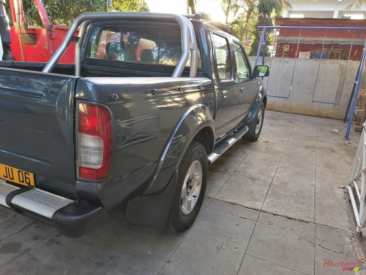 2006' Nissan Hardbody photo #2