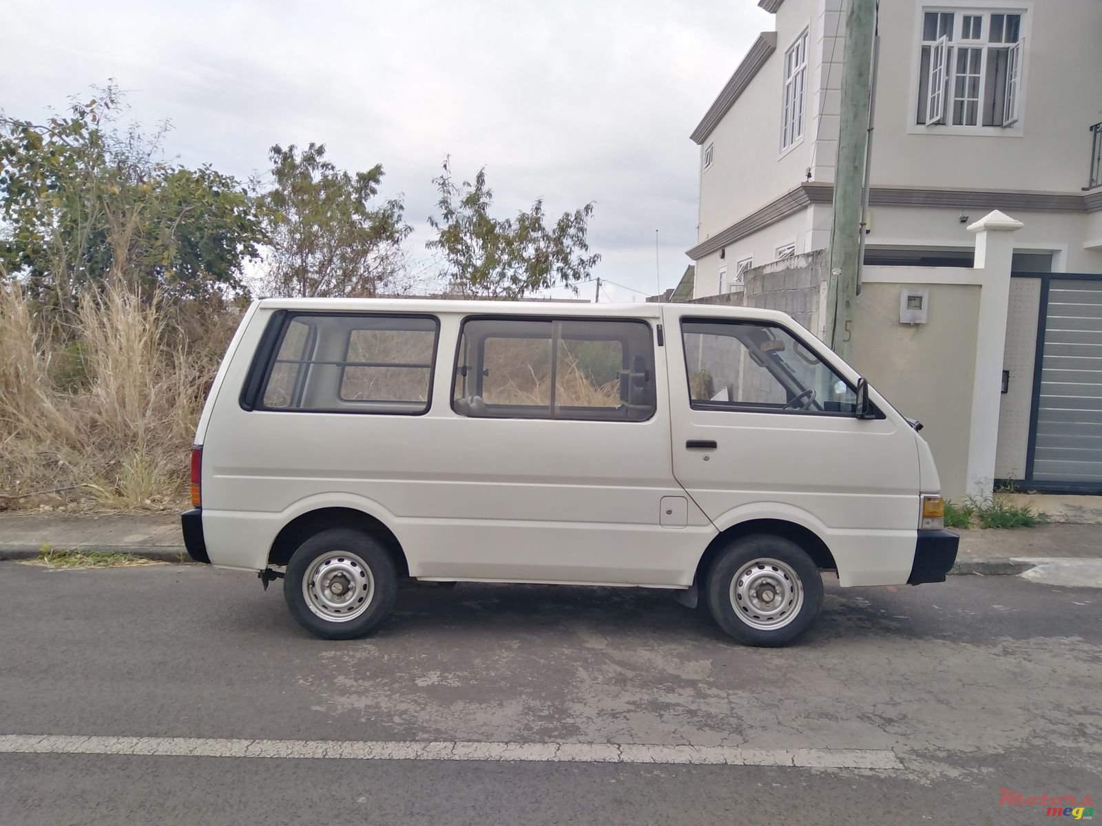 1993' Nissan Vanette pass photo #1