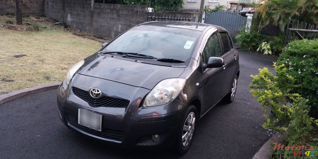 2010' Toyota Vitz Yaris local. Vitz model photo #1