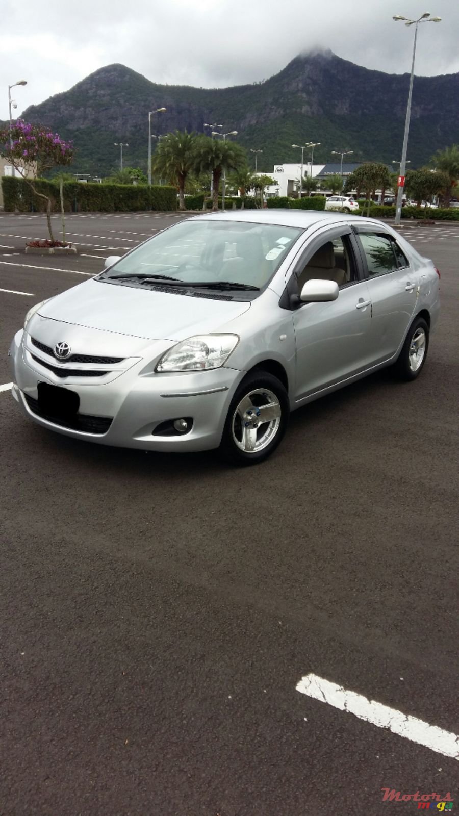 2006' Toyota Corolla Belta photo #1