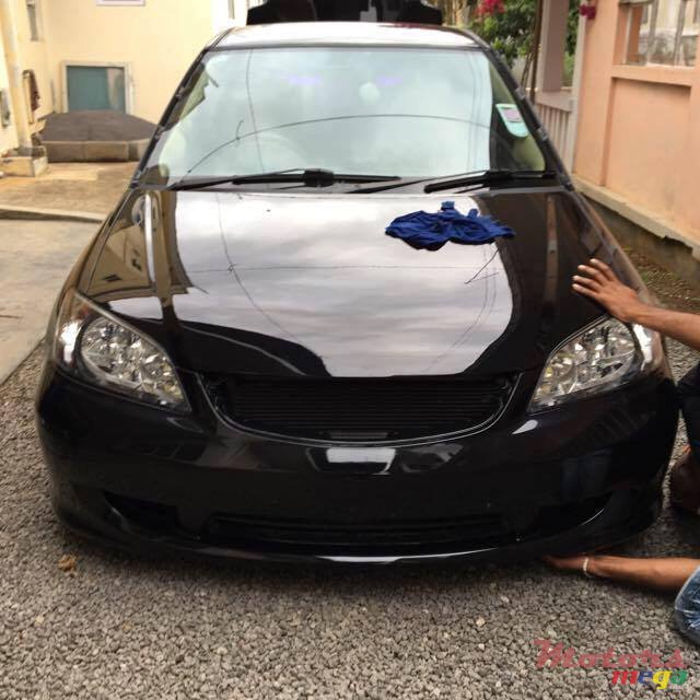 2005' Honda Civic RS photo #1