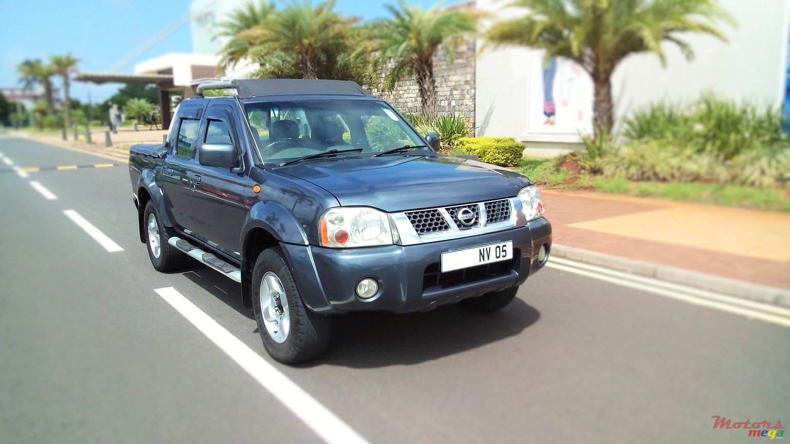 2005' Nissan Hardbody Predator 3.0 16VTD photo #1