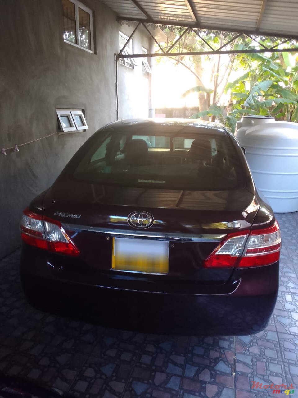 2010' Toyota Premio photo #2