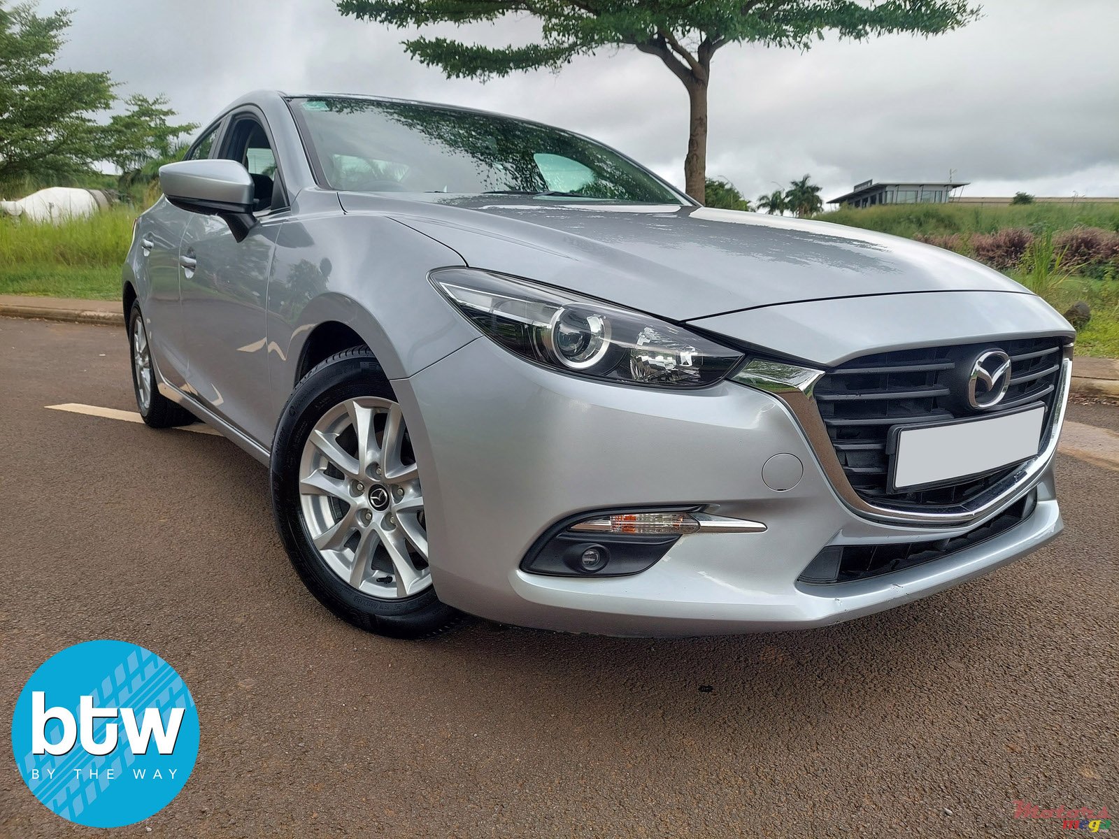 2017' Mazda 3 photo #1