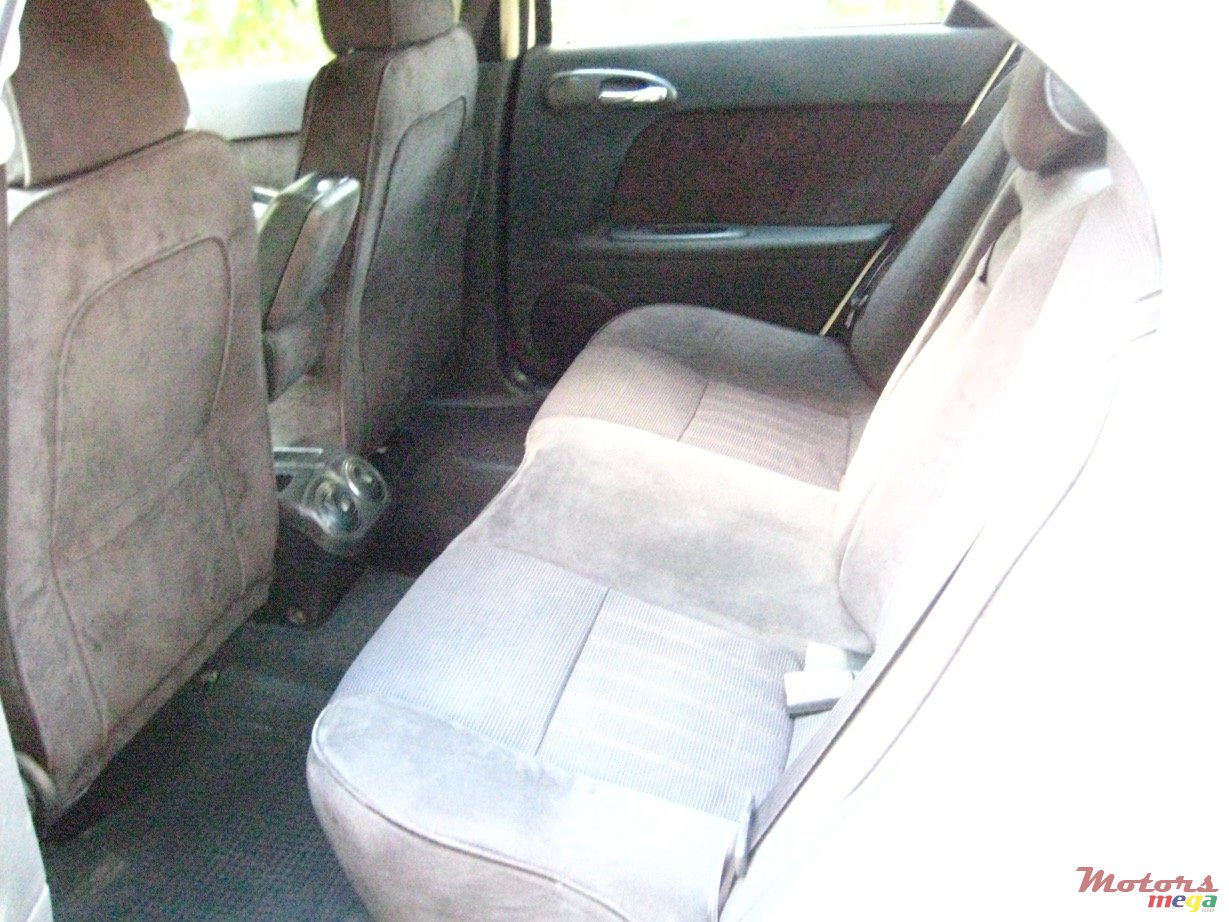 2004' Alfa Romeo 156 photo #6