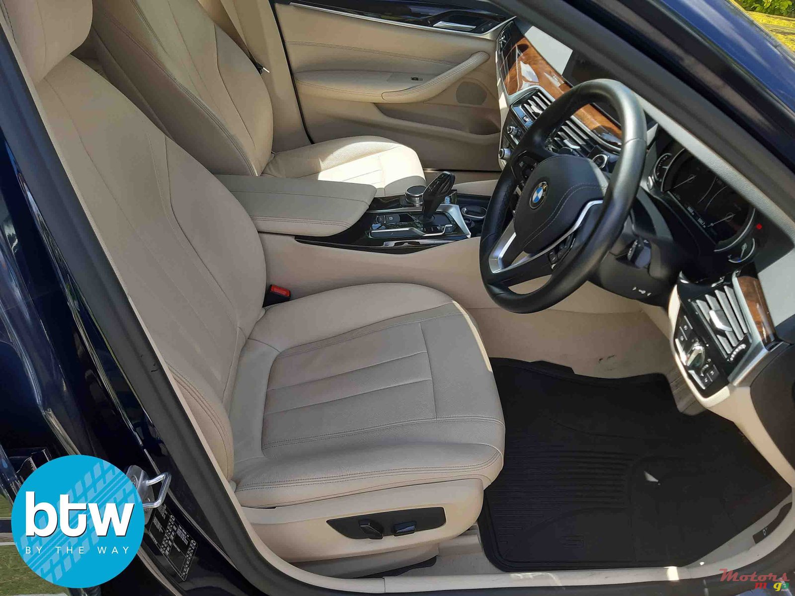 2018' BMW 5 Series 520i A89 photo #3