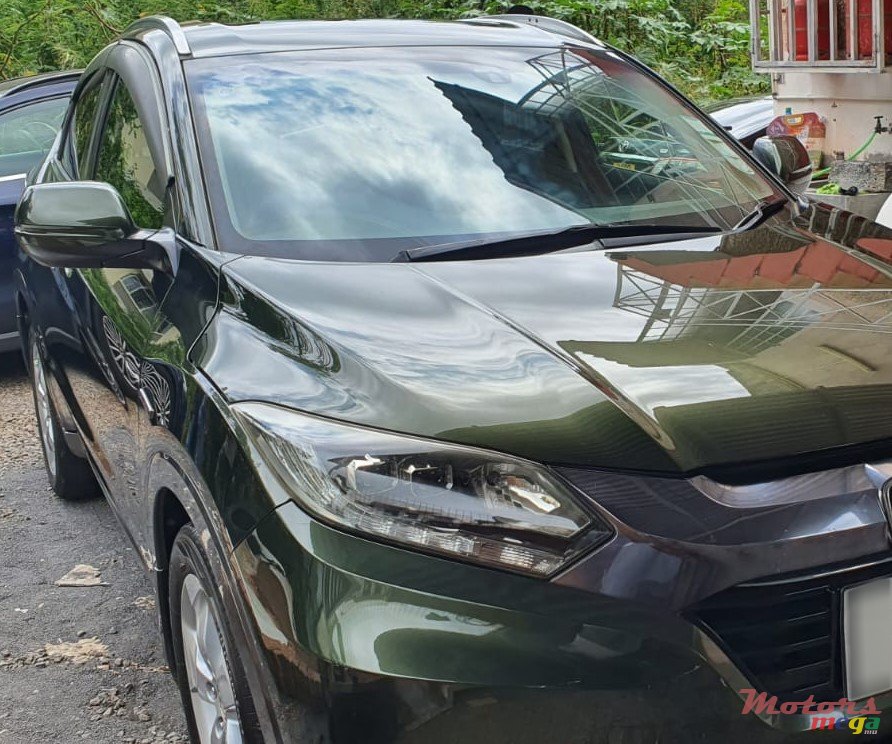 2013' Honda HR-V Vezel photo #1