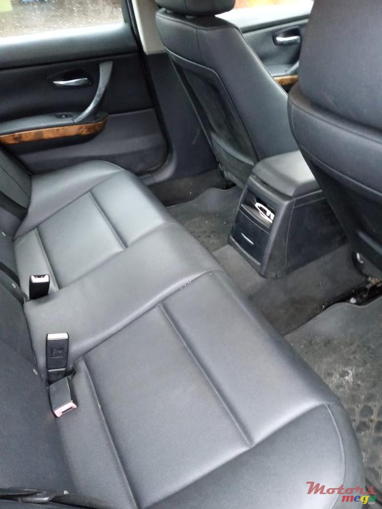 2008' BMW 320 photo #6