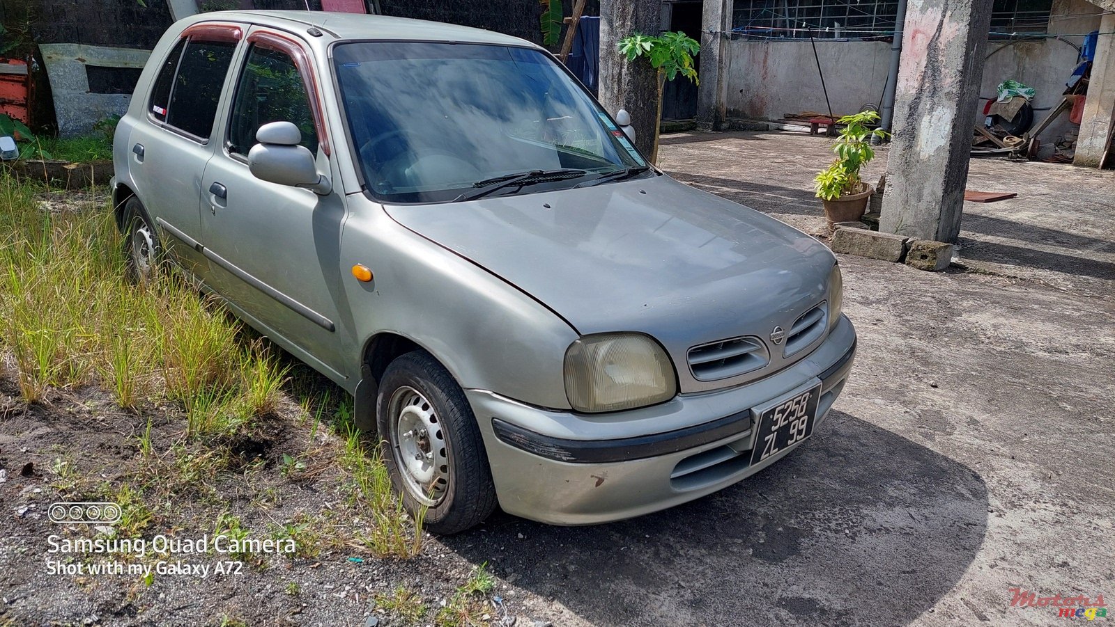 1999' Nissan March photo #3