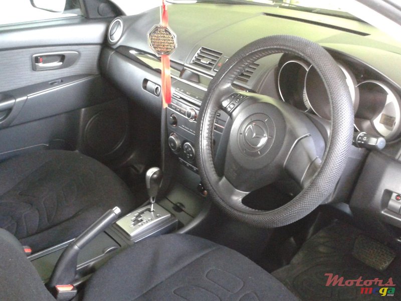 2008' Mazda 3 SALOON photo #4