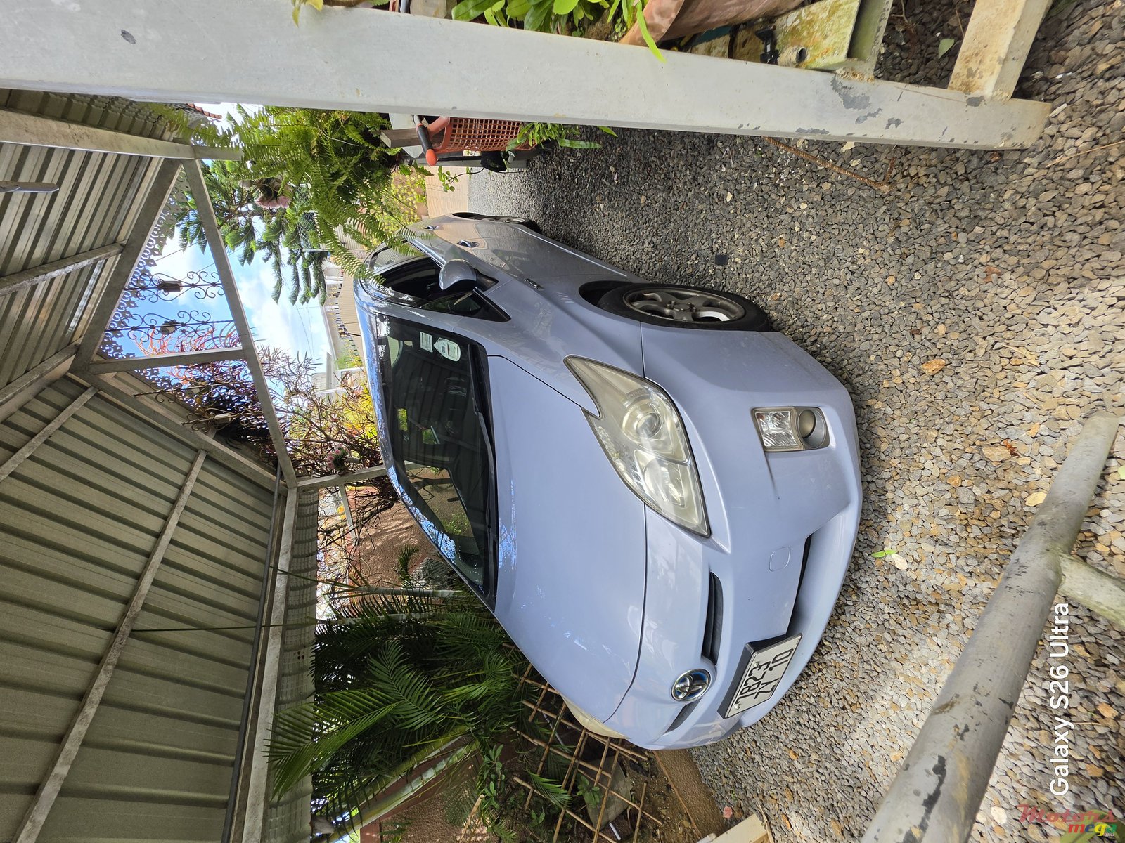 2010' Toyota Prius Gen 3 1.8 hybride photo #1