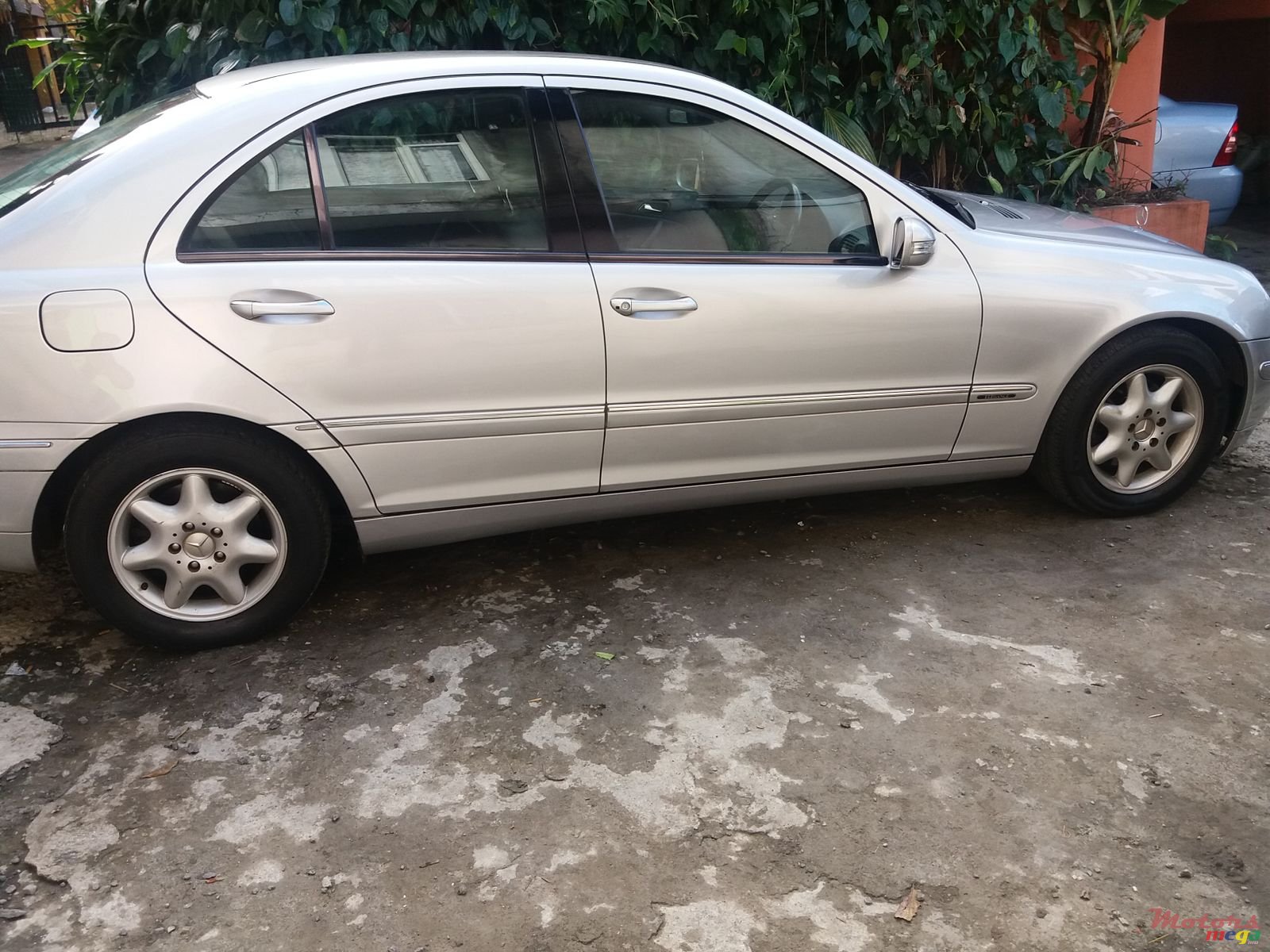 2002' Mercedes-Benz CL 180 photo #1